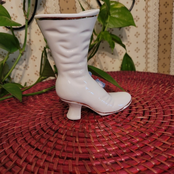 Vintage Porcelain Boot - Picture 3 of 3